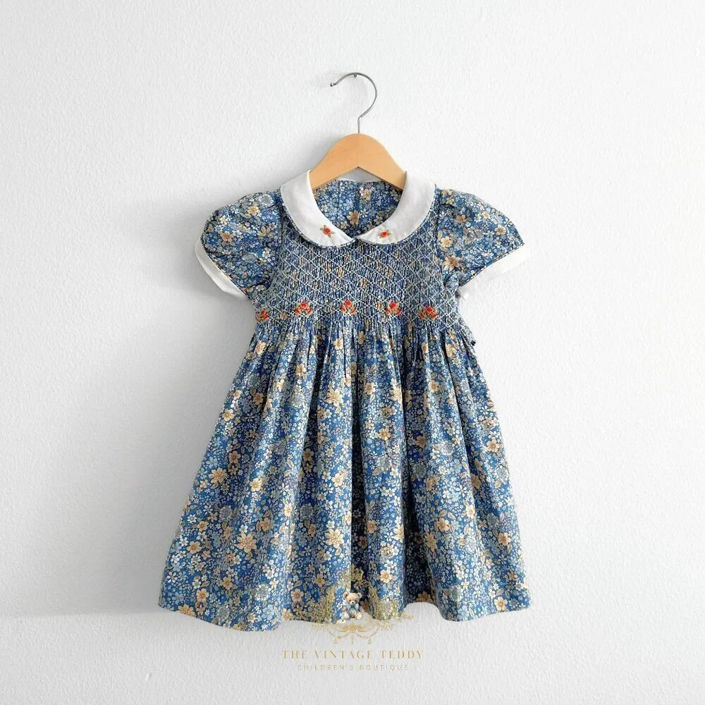 NWT Lovely Girls Smocked Embroidered Dress Boutique Special Occassion Formal 4T